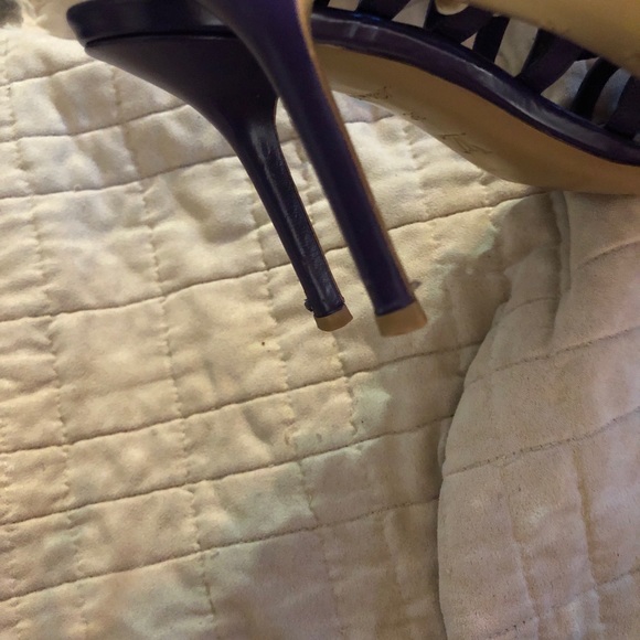 Louis Vuitton purple strap heels - Picture 8 of 8